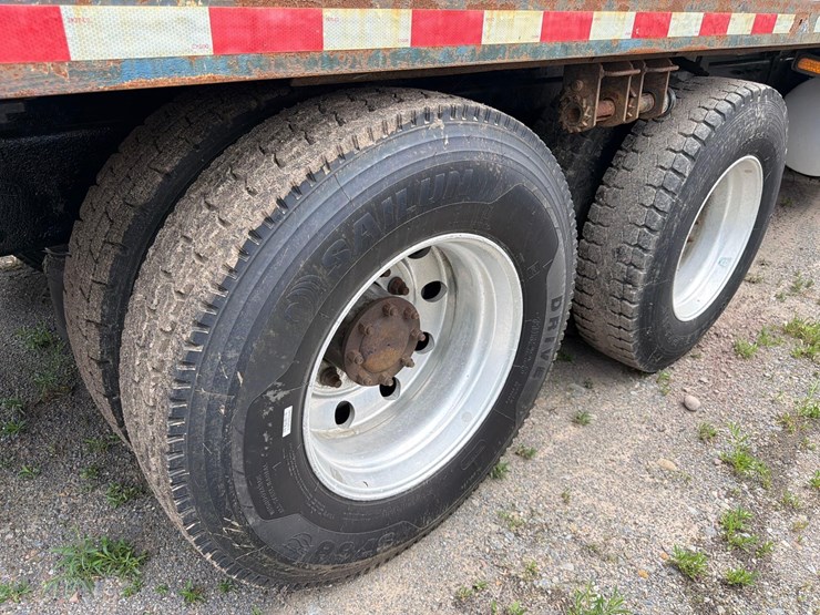 2013-kenworth-t880-image-8
