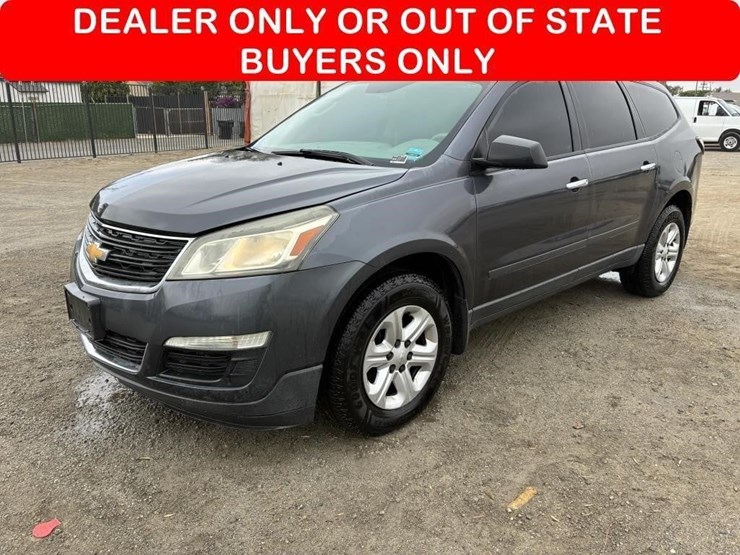 2014-chevrolet-traverse-image-1