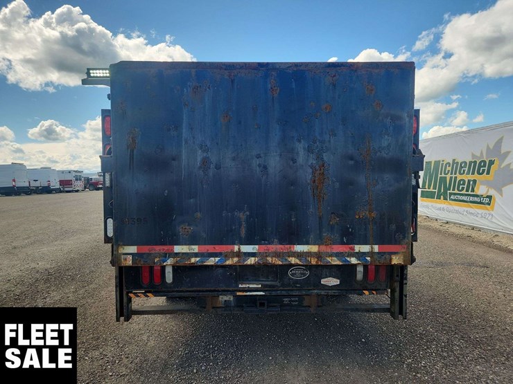 2021-ford-f550-image-7