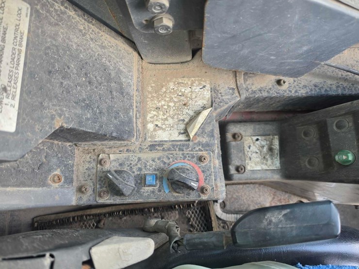 takeuchi-tl140-image-21
