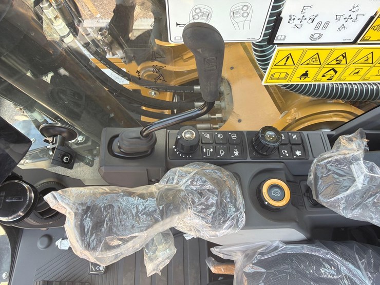 caterpillar-315-gc-image-32