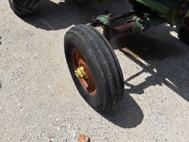 john-deere-3020-image-3