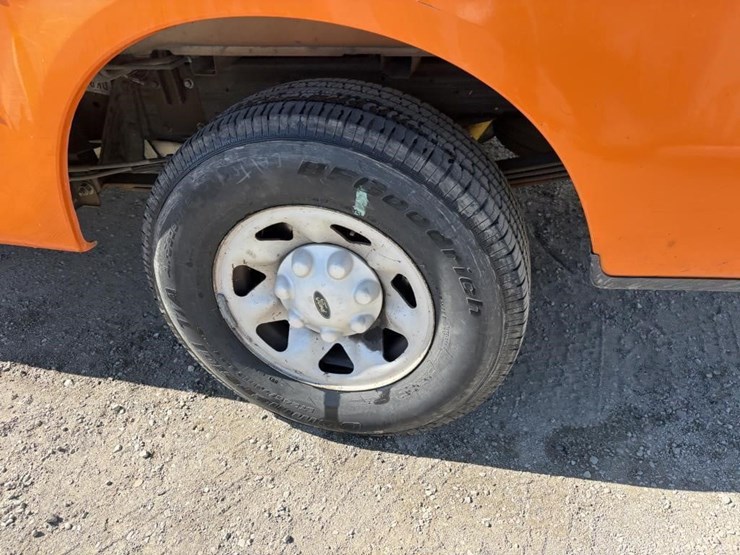 2000-ford-f150-xl-image-5