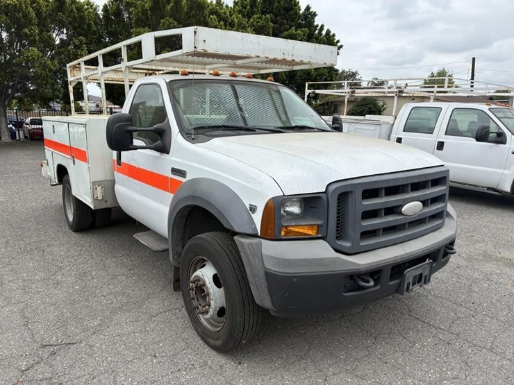 2005-ford-f450-image-2