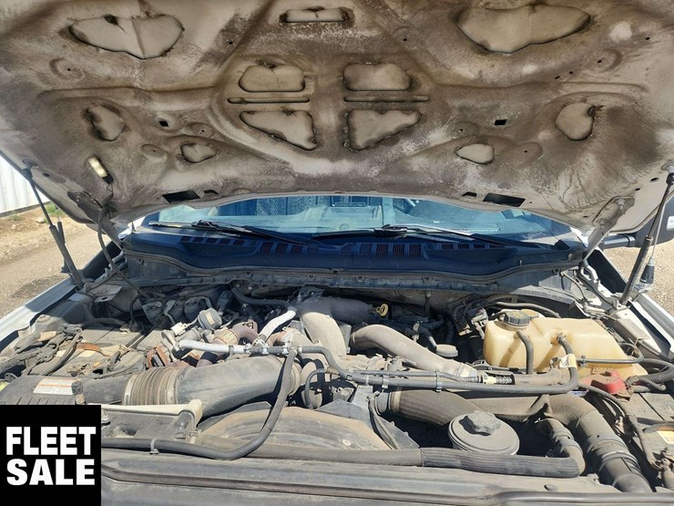 2021-ford-f550-image-32