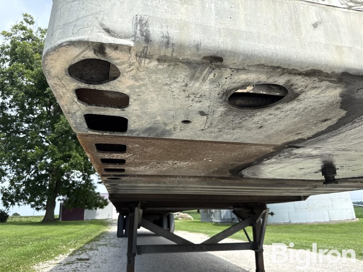 2006-vanguard-53’-enclosed-trailer-image-12