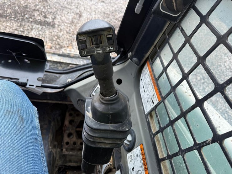 bobcat-t450-image-22
