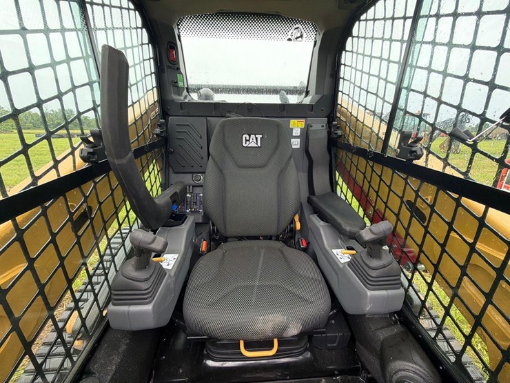 2026-caterpillar-255-image-20