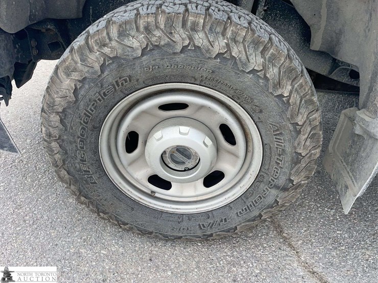 2021-ford-f250-image-25