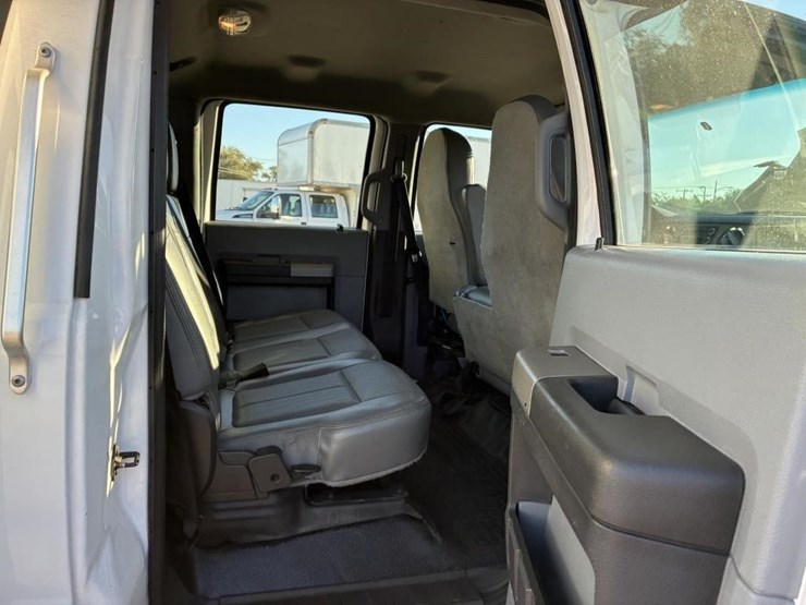 2016-ford-f650-xlt-image-12
