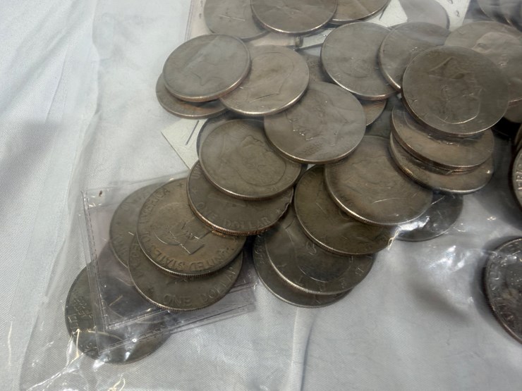 #40036-•-(50)-1776-1976-bicentennial-one-dollar-coins-image-19