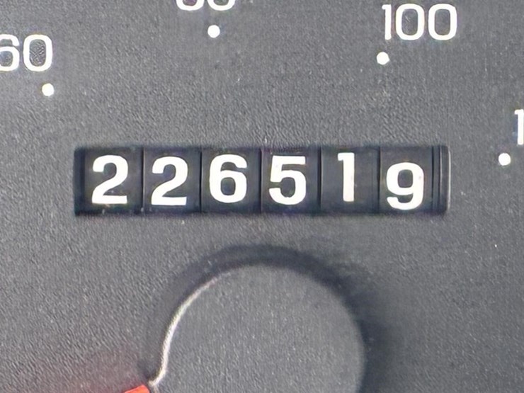 2000-ford-excursion-image-15