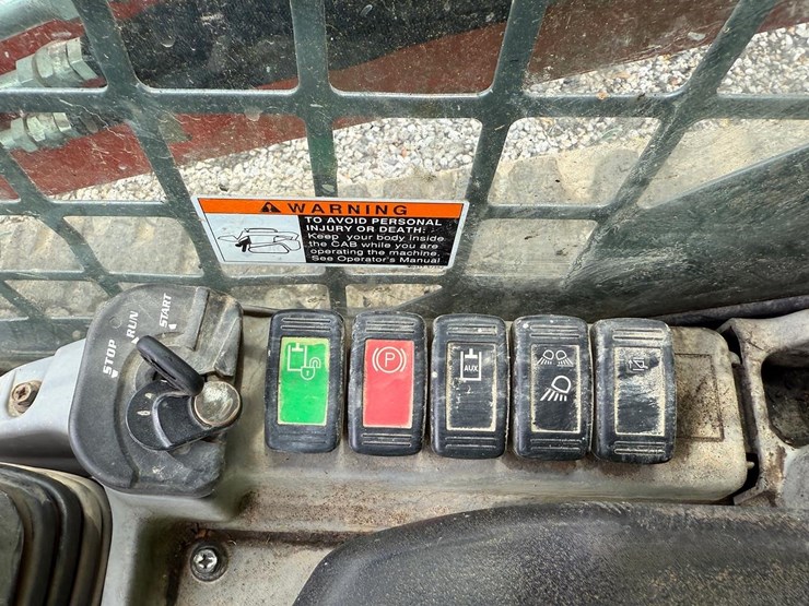 2021-kubota-svl65-2-image-22