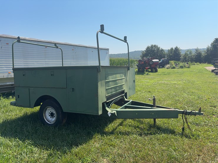 utility-bed-tool-box-trailer-with-heavy-axles.-image-3