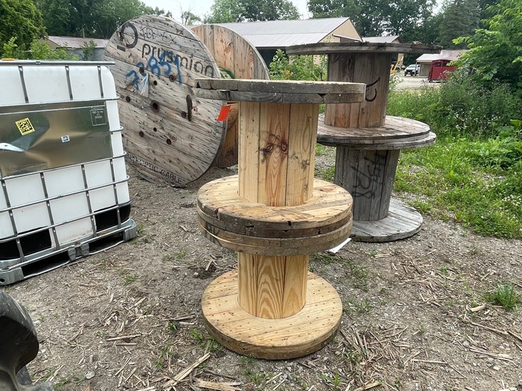 #8327-•-(2)-wooden-spools-image-1