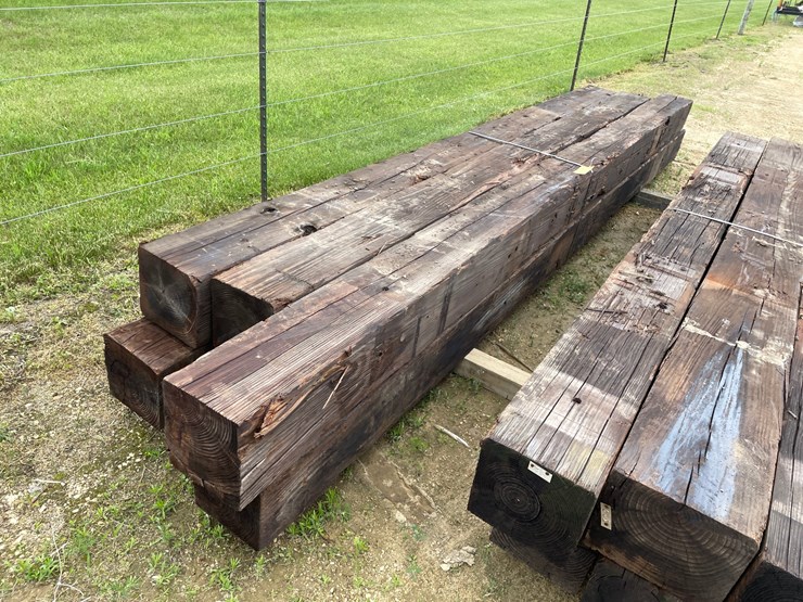 #3444-•-bundle-of-(6)-railroad-ties-image-2
