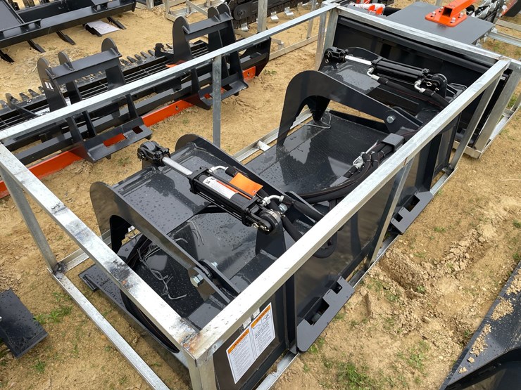 #2038-•-new-wolverine-skid-steer-grapple-bucket-image-6