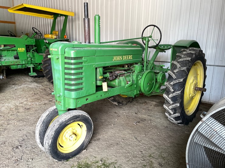 john-deere-model-b-image-1
