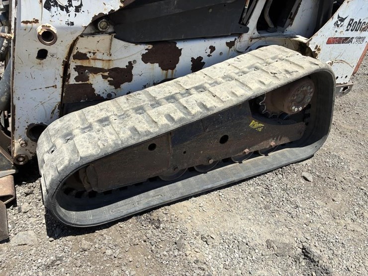 2013-bobcat-t590-image-12