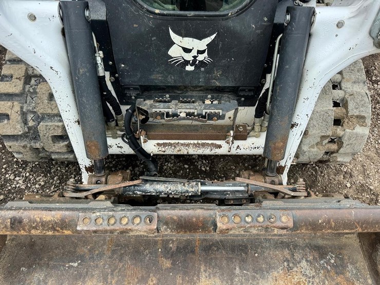 2021-bobcat-t64-image-11