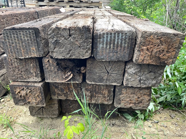 #3449-•-bundle-of-(16)-railroad-ties-image-6