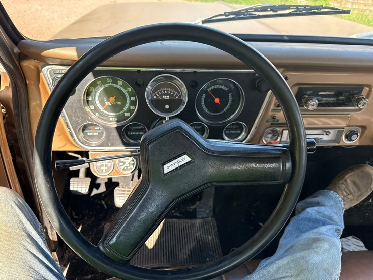 1969-chevrolet-c20-image-54