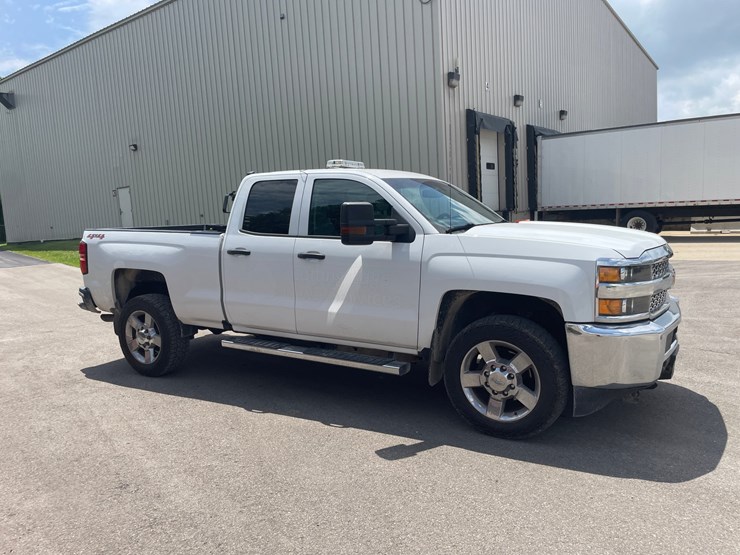 2019-chevrolet-2500-image-4