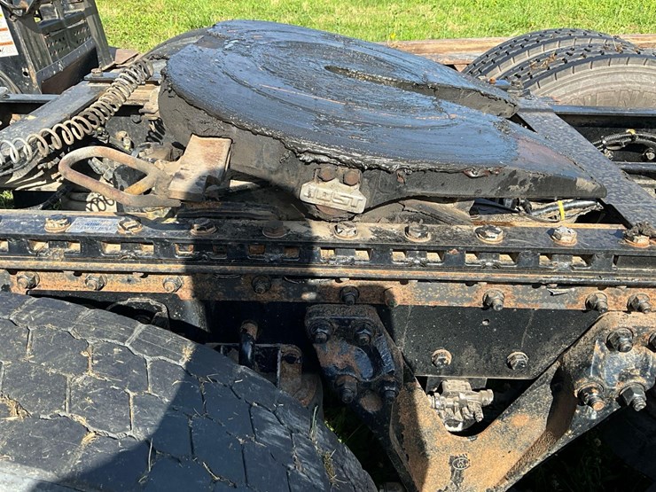 2021-kenworth-t880-image-9