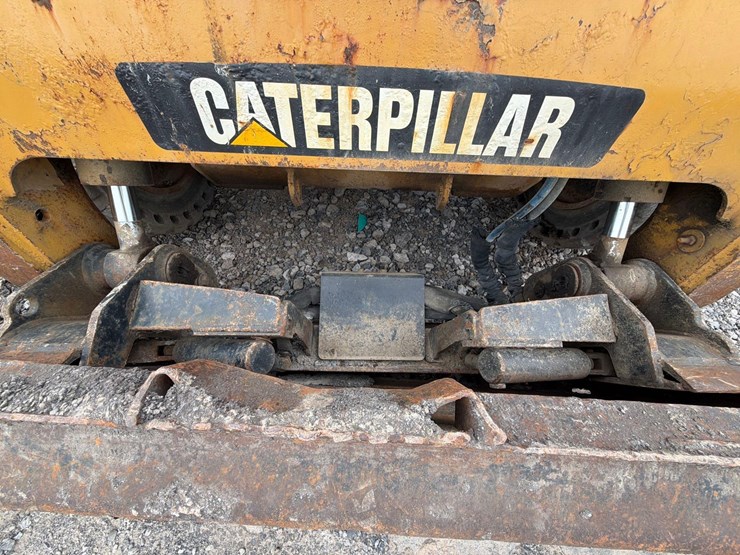 caterpillar-256c-image-15