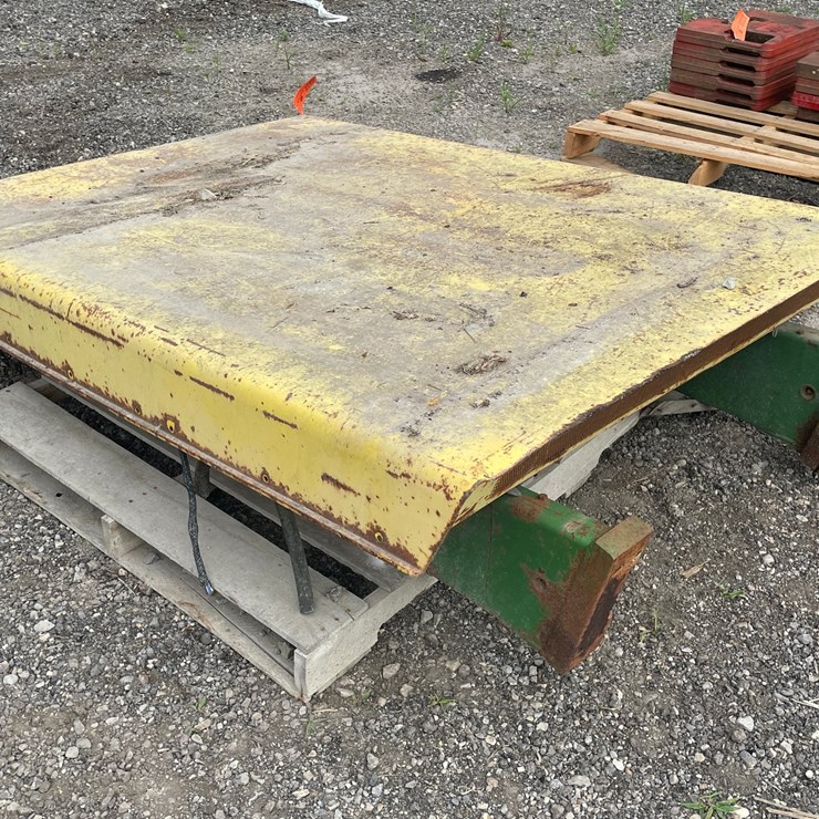 #8318 • John Deere Canopy Roll Bar Protection