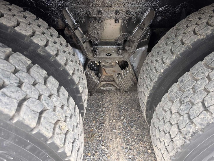 2015-kenworth-t880-image-9