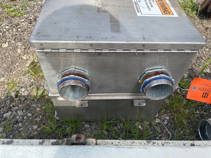 #8331-•-(2)-hoffman-electrical-boxes-image-3