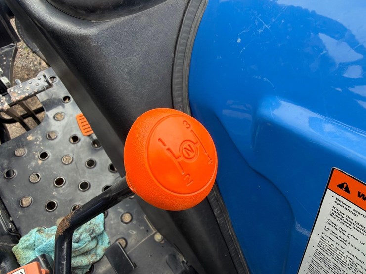 2016-new-holland-workmaster-60-image-16