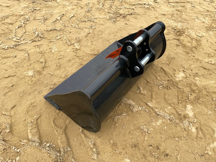 #2057-•-new-mini-24"-bucket-attachment-image-5