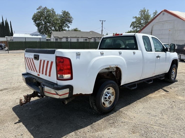 2012-gmc-sierra-2500-image-3