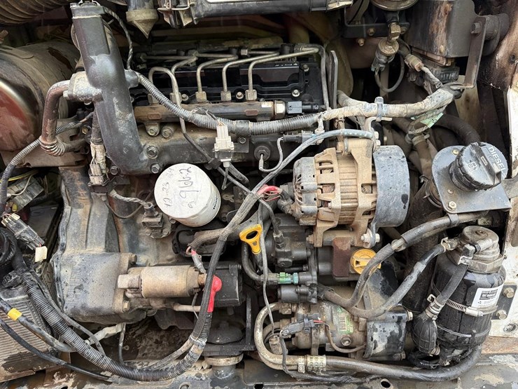 2015-bobcat-t650-image-15
