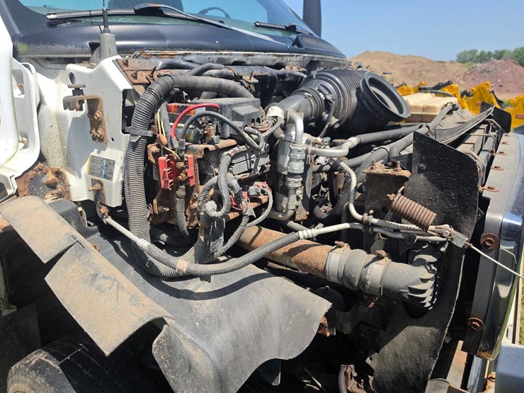 2003-gmc-topkick-c4500-image-10