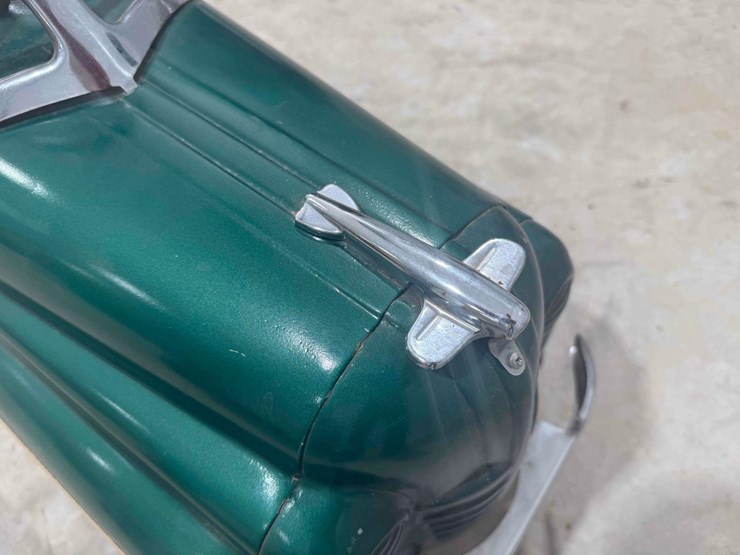 vintage-toy-car-image-8