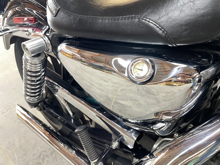 #300-•-2000-harley-davidson-883-sportster-(has-wi-title)-image-25