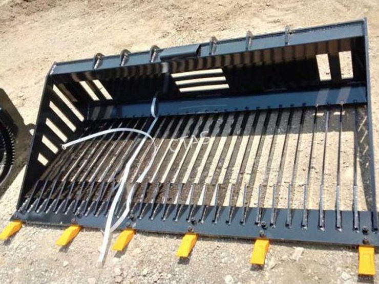 #142-•-skid-steer-66"-rock-bucket-image-1