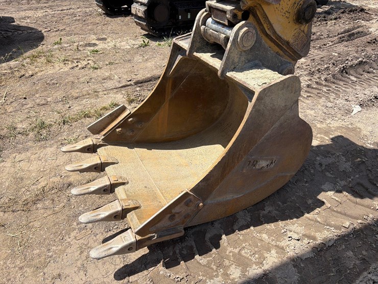 caterpillar-315-gc-image-17