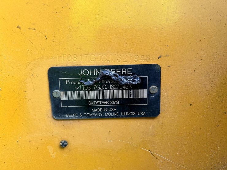 2018-deere-317g-image-26