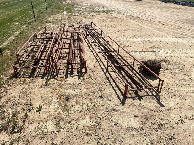 #3379-•-60'-hay-conveyer-image-4