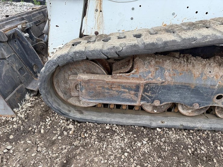 2024-bobcat-t595-image-17