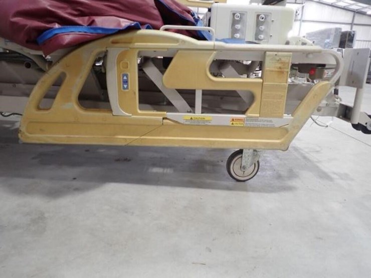 hill-rom-century-medical-bed-image-18