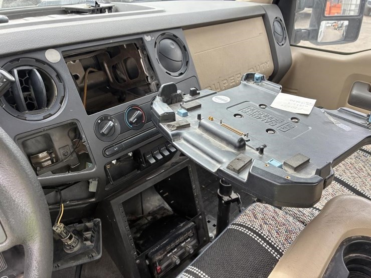 2010-ford-f350-image-16
