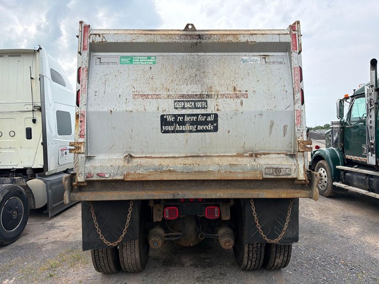 2015-caterpillar-ct660l-image-5