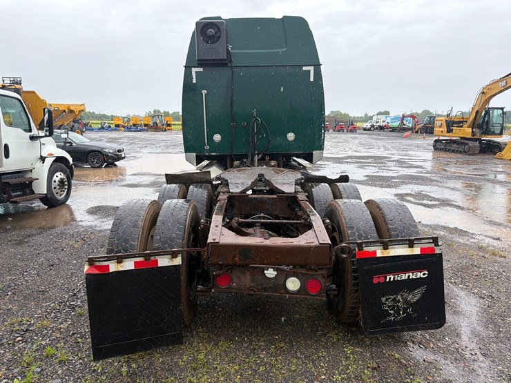 2016-western-star-4900sf-image-7