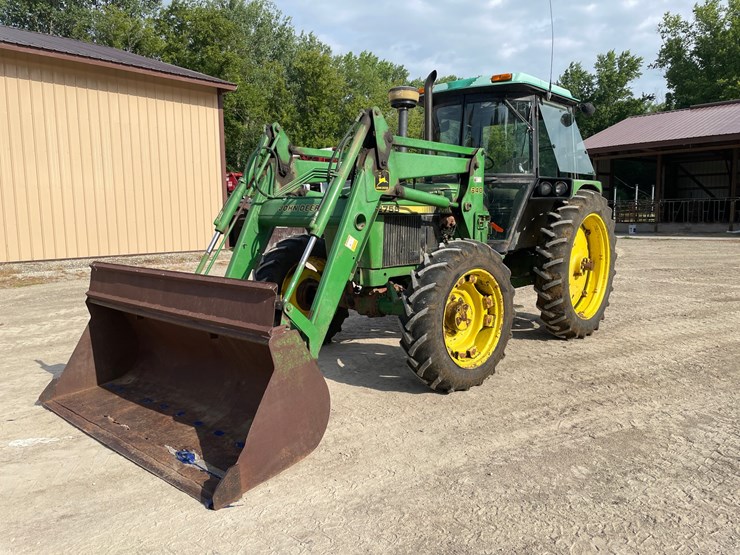 john-deere-2755-image-1