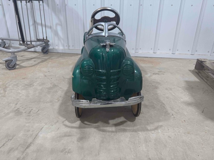 vintage-toy-car-image-3